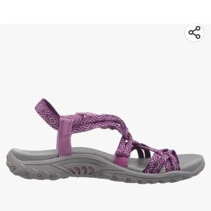 Skechers reggae sandals